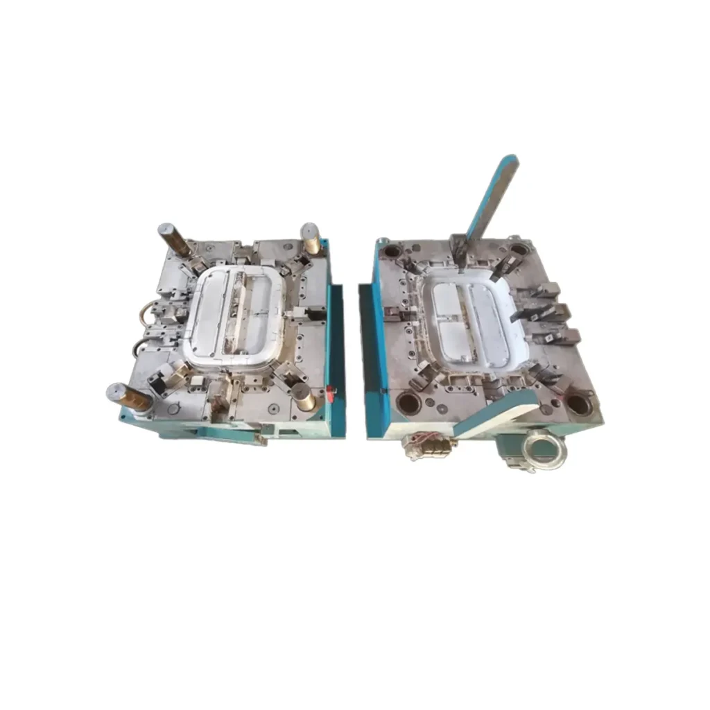 Injection Mould for Exterior Panel of Left Rear B-Pillar